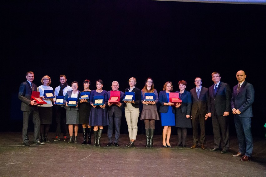 Nagrody laureatów  i wyróżnienia w konkursie Organizacja...