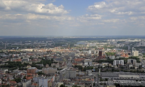 Lotnicze panoramy Poznania. Miasto z góry