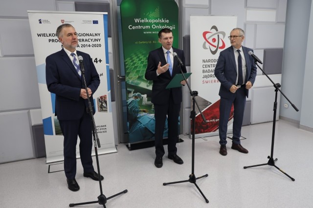 Dwa nowoczesne projekty radioterapii będą realizowane w marszałkowskim Wielkopolskim Centrum Onkologii w Poznaniu. Na ten cel Zarząd Województwa Wielkopolskiego przyznał ponad 11 mln zł środków unijnych z Wielkopolskiego Regionalnego Programu Operacyjnego na lata 2014-2020.