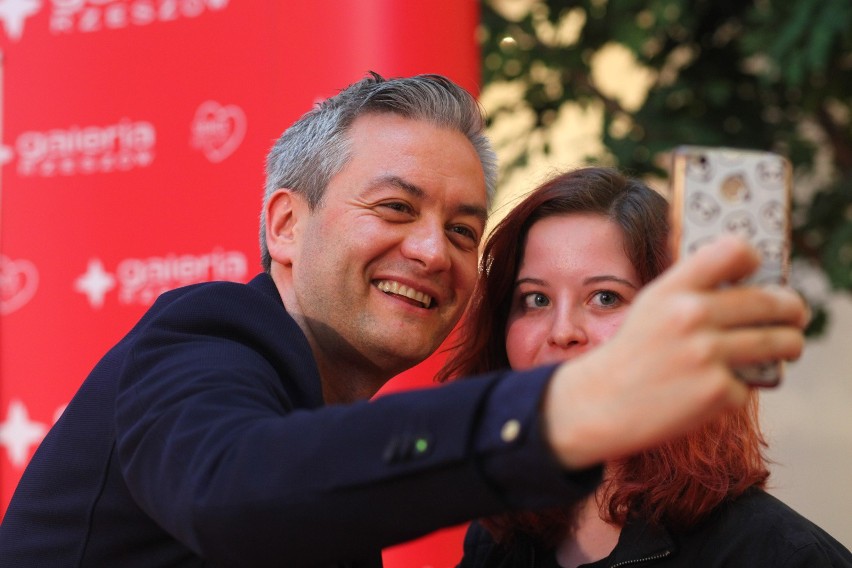 W Rzeszowie zakończyło się spotkanie z Robertem Biedroniem,...