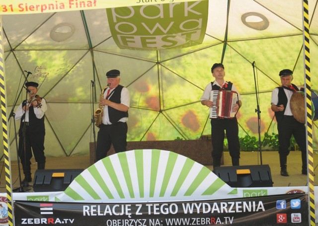 Dla publiczności Śniadania na trawie wystąpiła między innymi kapela Zdzisława Kwapińskiego ze Zwolenia.