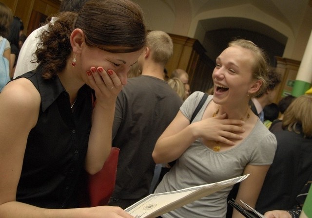 Przyjmowanie dokumentów na studia w słupskiej Akademii Pomorskiej.