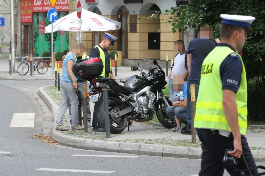 Wypadek na Trzebnickiej. Volkswagen zderzył się z...