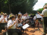 Skrzypek na dachu, Oye como va, Augustowskie nocy takie przeboje zagrała Orkiestra Dęta Zastal. Koncert odbył się w Starym Kisielinie