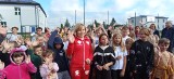 Światowy Dzień Fair Play 2022 przy Szkole Podstawowej w Rakowie. Wspólnie z uczniami pobiegła minister Anna Krupka. Zobaczcie zdjęcia