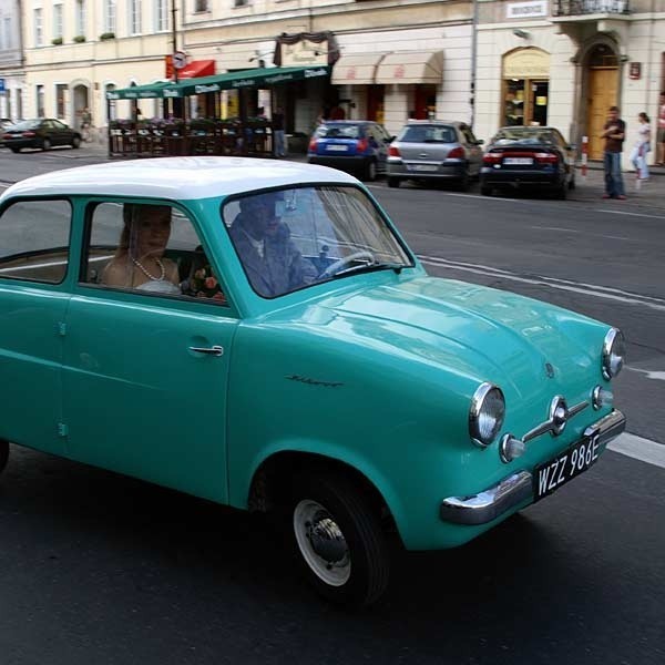 Mikrus - samochód legenda, pierwsze polskie małolitrażowe...