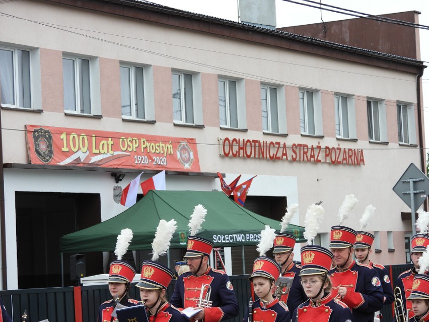 Jubileusz OSP Prostyń. 22.05.2022 strażacy świętowali 102-lecie jednostki. Zdjęcia, wideo