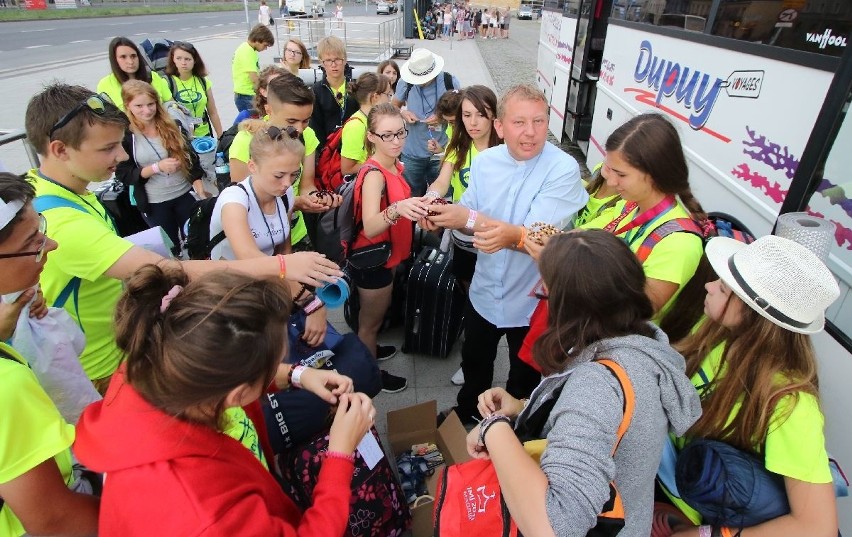Światowe Dni Młodzieży 2016. Pielgrzymi wyruszyli z Kielc na spotkanie z papieżem