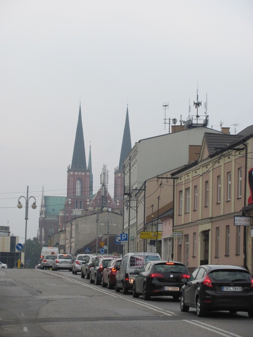 Ogromne korki w Częstochowie. Zobacz, co się stało po zamknięciu wjazdu na DK1 [ZDJĘCIA]