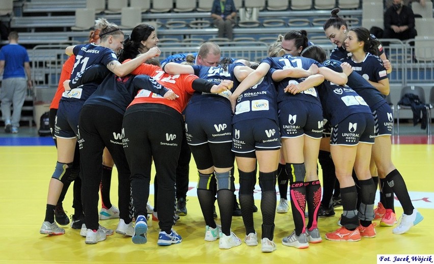 Superliga kobiet: Młyny Stoisław Koszalin - KPR Gminy...
