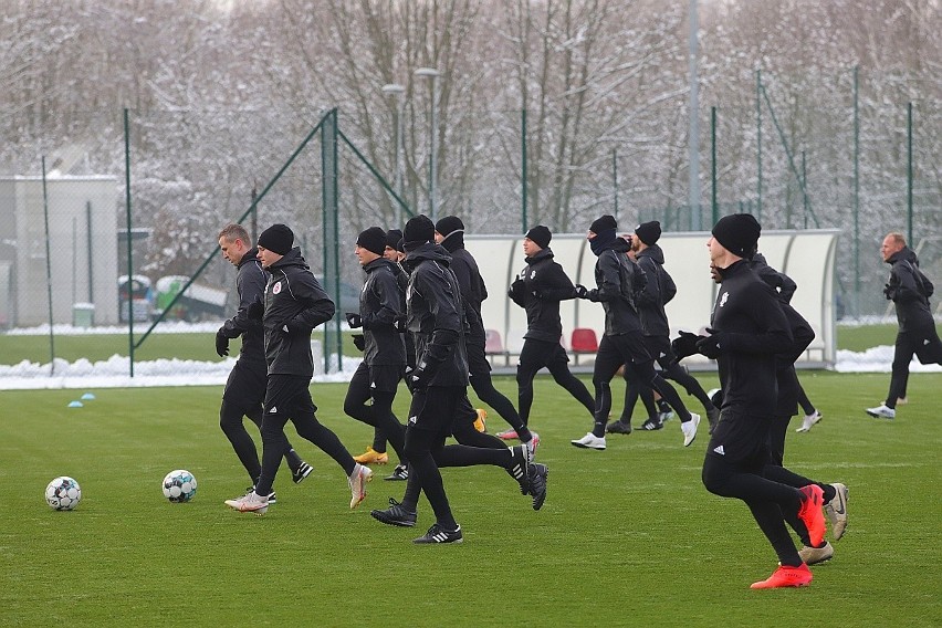 Piłkarska I liga. ŁKS trenuje, GKS Tychy rozgrywa sparingi