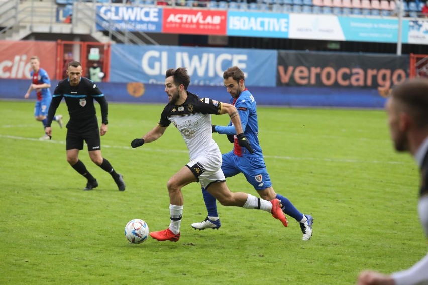 Jagiellonia zremisowała w Gliwicach 1:1 w pierwszym meczu...