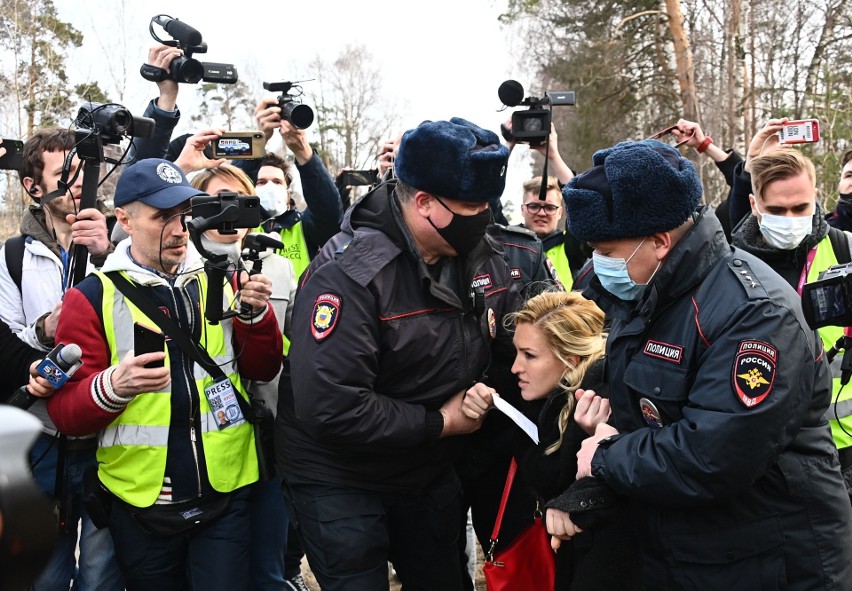 Przyjaciele Nawalnego szykowali się na ostatni protest. W tym czasie Putin wygłaszał orędzie. "Odpowiedź Rosji będzie ostra i twarda"