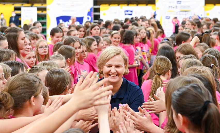 Mistrzynie sportu odwiedziły uczennice ze Świecia