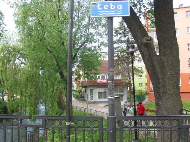 To właśnie ten bulwar nad rzeką Łebą miał nosić imię prezydenta Kaczyńskiego. 