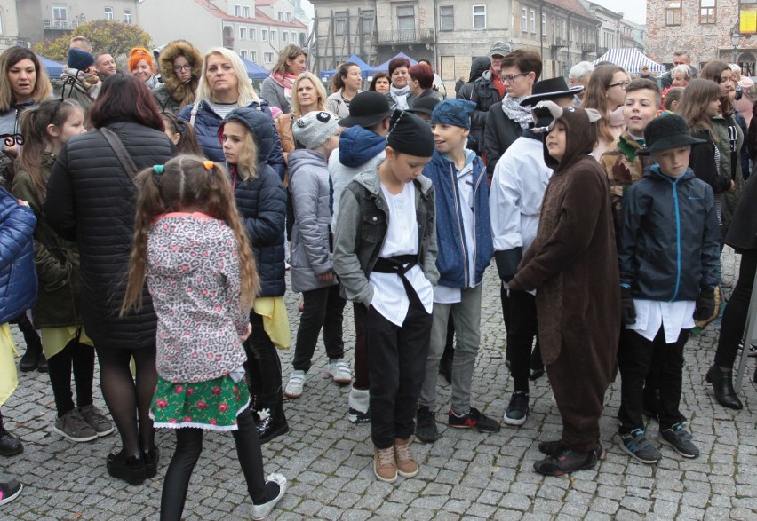 Festyn "Mieszkańcy Mieszkańcom" na Rynku w Radomiu