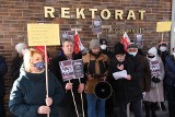 Toruń. Związkowy protest pracowników wyższych uczelni [zdjęcia]