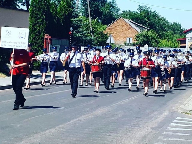 Orkiestra przy OSP w Jeziorach Wielkich uświetnia swoimi występami wiele imprez w naszym regionie