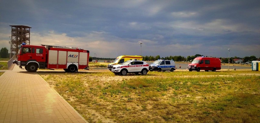 Tragedia na Podkarpaciu. Nie żyje 23-letni mężczyzna, który utonął w kąpielisku nad zalewem Podwolina w Nisku