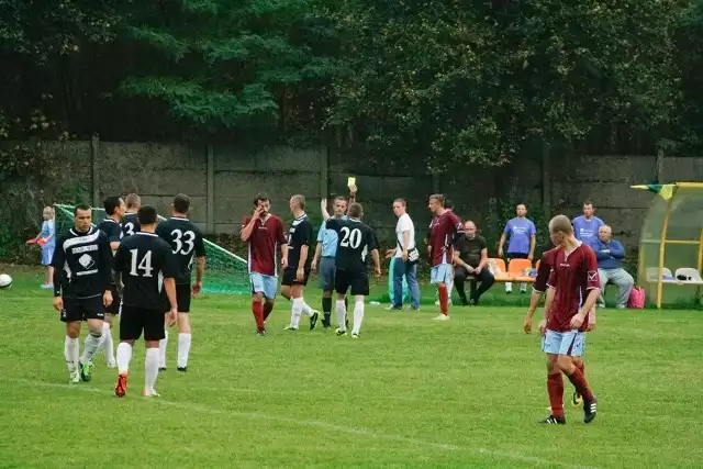 Mecz Iskra Małomice - Błękitni Olbrachtów zakończył się skandalem.