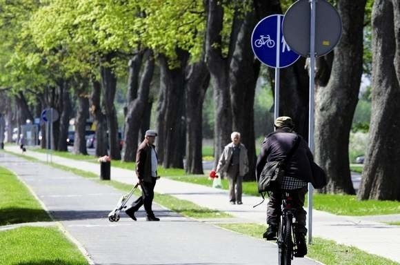 Nowa ścieżka rowerowa na al. 3 Maja w Słupsku.