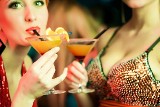 Alkohol na diecie – jak i co pić, aby nie przytyć? [WSKAZÓWKI]