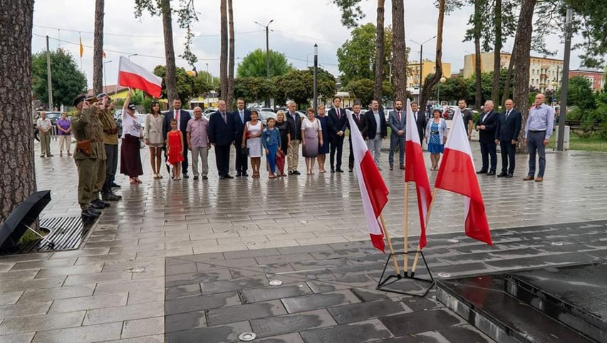 Mieszkańcy Kozienic uczcili 77 rocznicę wybuchu Powstania Warszawskiego. Zobacz zdjęcia