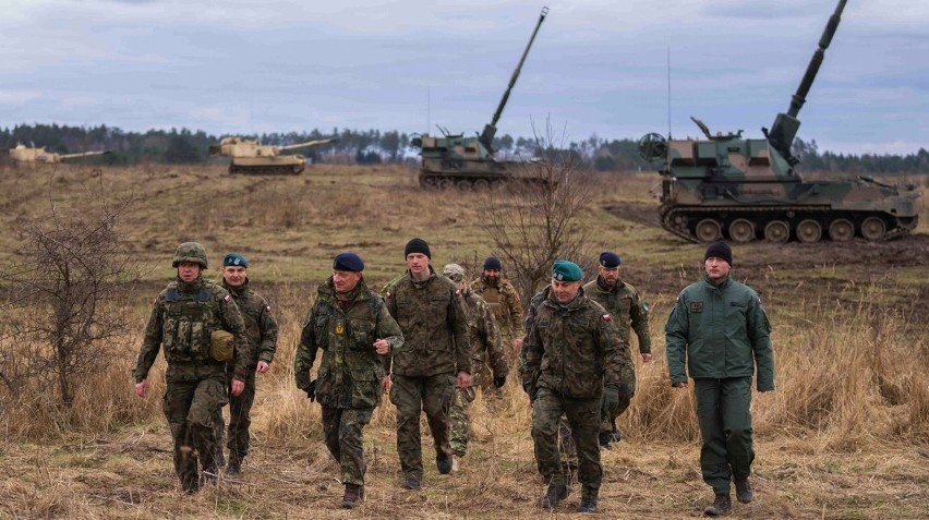 Żołnierze Wojska Polskiego wspólnie z wojskami państw NATO...