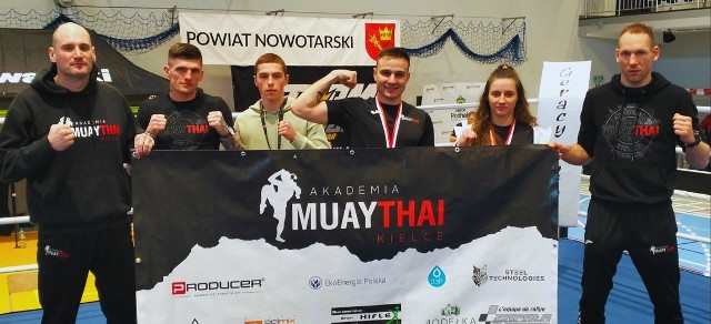 Dwa medale dla zawodników Akademii Muay Thai Kielce na Mistrzostwach Polski w Szaflarach. Krystian Sanecki zdobył złoto