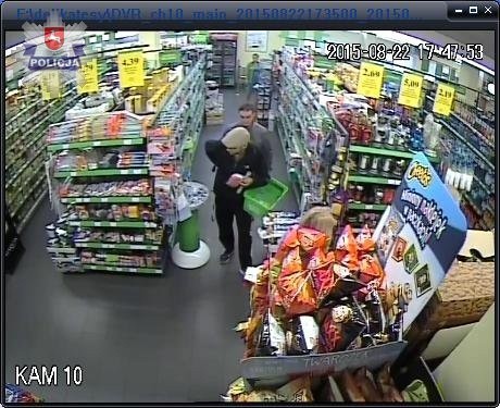 Kradzież w sklepie w Chodlu: Dwóch złodziei nagrała kamera monitoringu (FOTO)