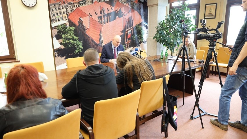 Konferencja prasowa prezydenta Zaleskiego dot. uchodźców z...