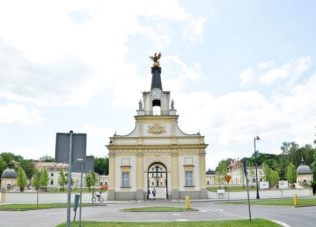 Pałac Branickich to siedziba UMB