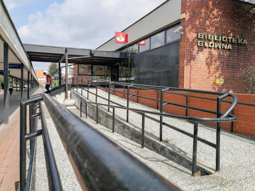 Biblioteka Główna UMK w Toruniu.