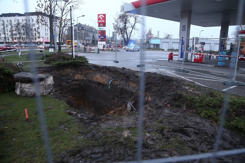 Niewybuch na stacji benzynowej Orlenu przy ul. Ślężnej