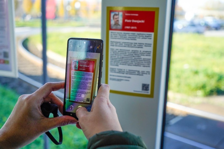 Piotr Dwojacki, zmarły w 2017 roku radny dzielnicy Wrzeszcz Dolny, został patronem gdańskiego tramwaju