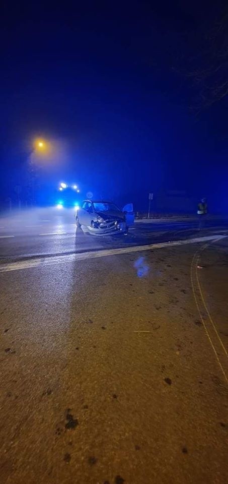 Wypadek w Czarnowcu. Zderzyły się dwa samochody osobowe