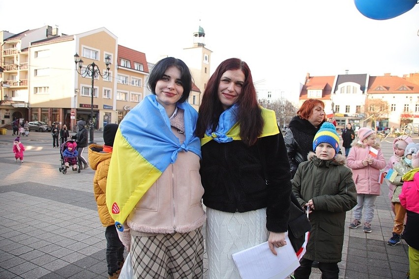 Solidarni z Ukrainą - spotkanie na rynku w Rybniku