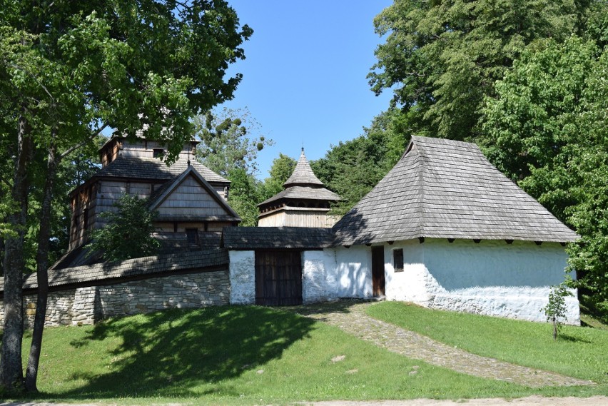 Zespół cerkiewny w Radrużu należy do najciekawszych tego...