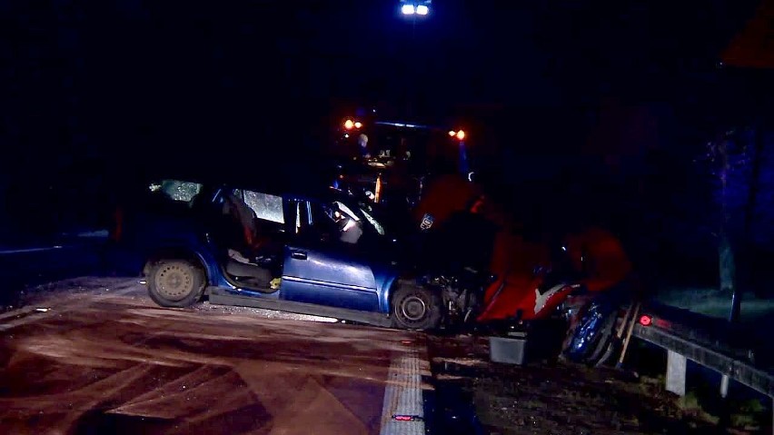 Wypadek pod Środą Śląską. Dwie osoby nie żyją, trzy są ranne