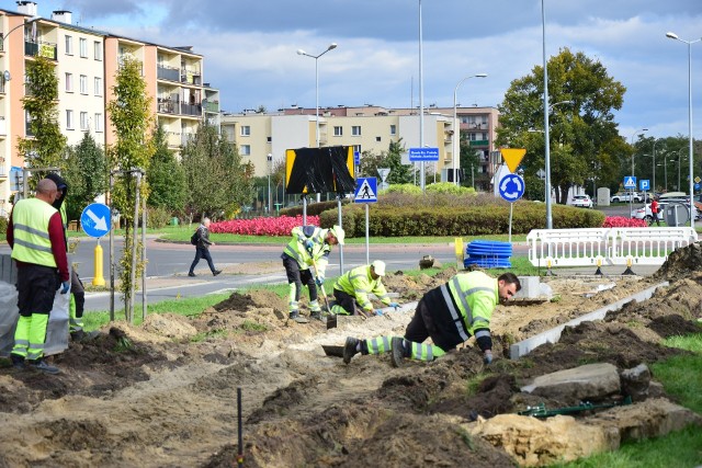 Przebudowa ulicy Zwierzynieckiej w Tarnobrzegu. Od 18 października pojedziemy nią tylko w jednym kierunku