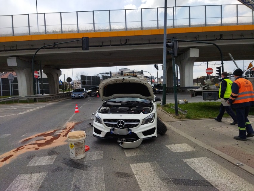 Wypadek na skrzyżowaniu Nowohuckiej i Kuklińskiego w...