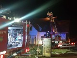 Osiek. Dwa zastępy OSP gasiły pożar w domu jednorodzinnym