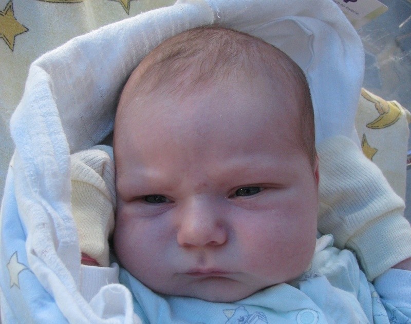 Tomasz Soliwoda urodził się 3 września, ważył 4230 g i...