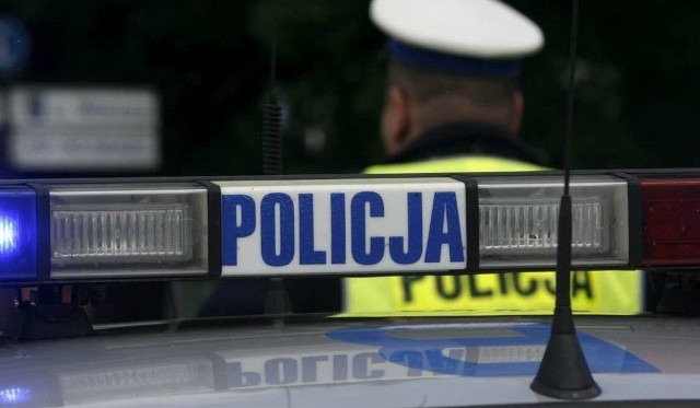 Poznań: Wypadek na ul. Głogowskiej. Jeden z kierowców był pijany i uciekł z miejsca zdarzenia