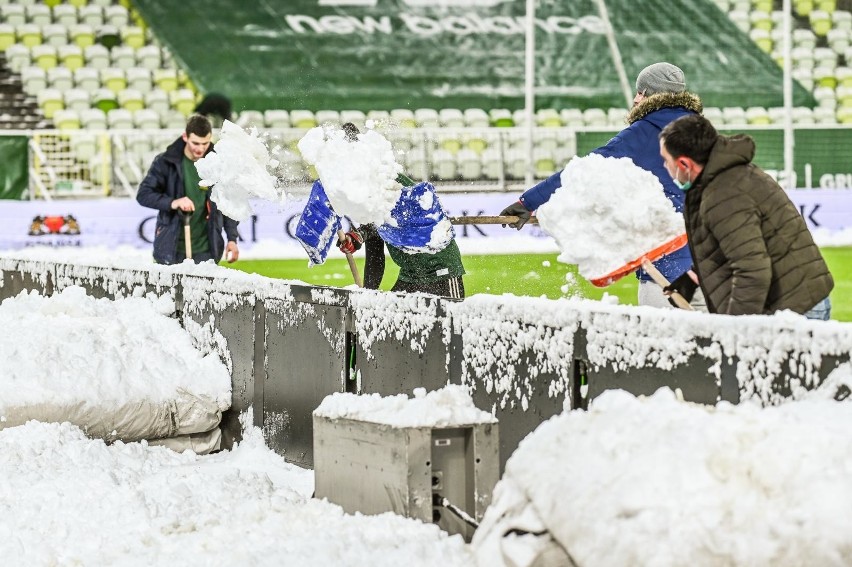 Fortuna Puchar Polski. Puszcza Niepołomice - Lechia Gdańsk 9.02.2021 r. Mecz ostatecznie odbędzie się na stadionie w Sosnowcu