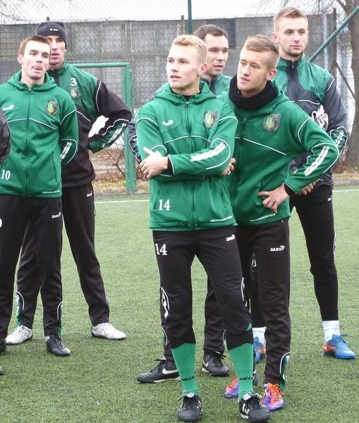 Piłkarze Stali Stalowa Wola nie zagrają w sobotę u siebie z Pelikanem Łowicz.