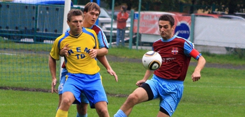Małopolska IV liga, wrzesień 2010: IKS Olkusz - Lotnik...