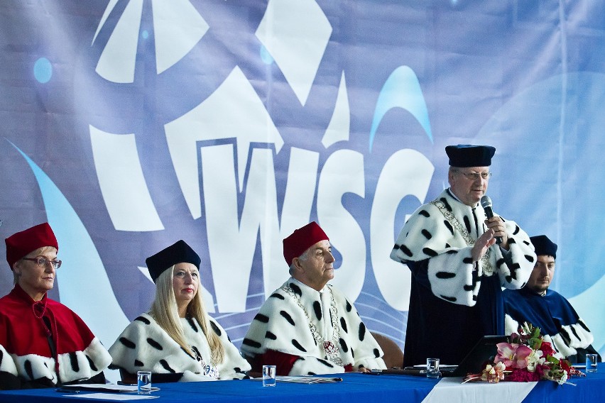 Aleksander Kwaśniewski na inauguracji roku akademickiego WSG