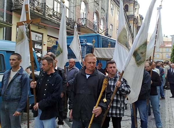 Procesja Bożego Ciała zakończyła dzisiejszą rekonstrukcję historyczną w Przemyślu.