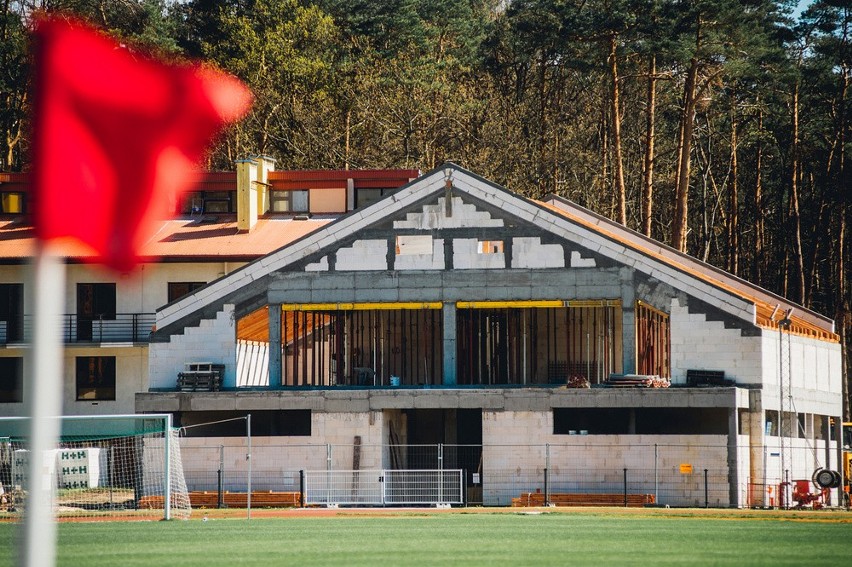 Budowa zaplecza socjalnego na stadionie w Lublińcu kwiecień...